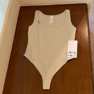 NWT Lululemon Wundermost square-neck bodysuit